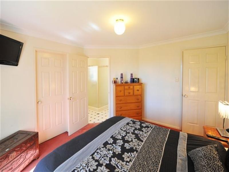 19 Biscay Crescent, Glenvale QLD 4350
