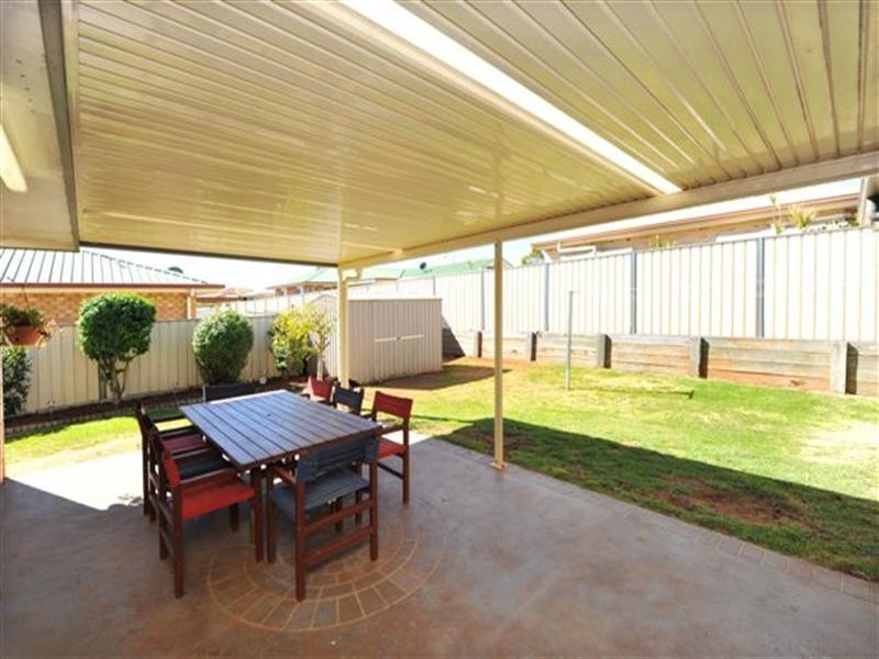19 Biscay Crescent, Glenvale QLD 4350