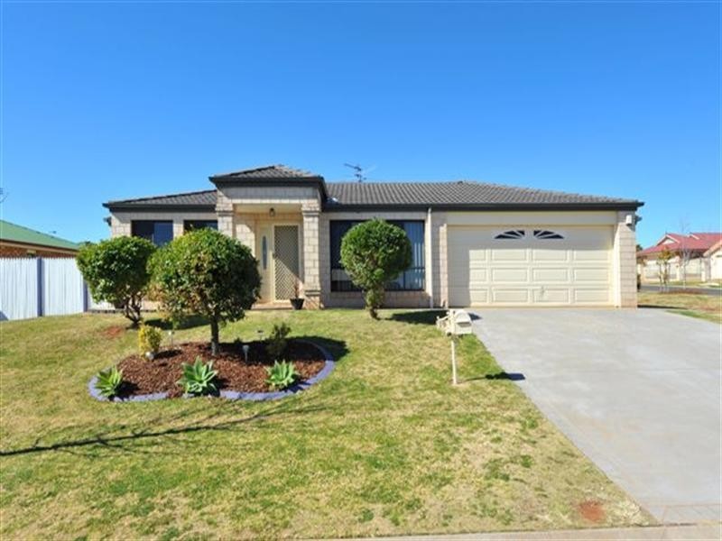19 Biscay Crescent, Glenvale QLD 4350