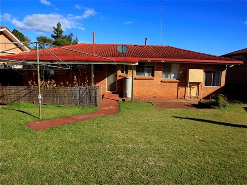 5 Athol Street, Harlaxton QLD 4350