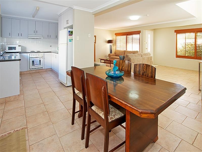 7/19a Gladstone Street, Newtown QLD 4350