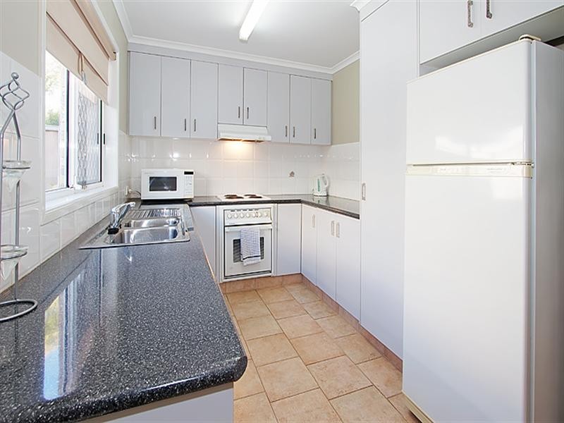 7/19a Gladstone Street, Newtown QLD 4350