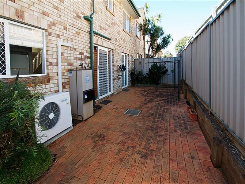 7/19a Gladstone Street, Newtown QLD 4350