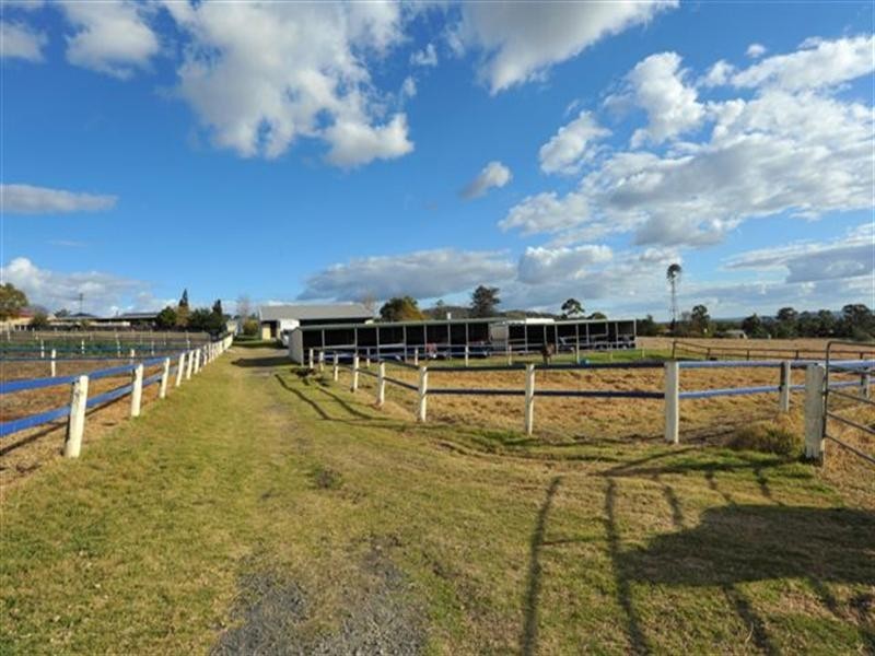 35 Euston Road, Glenvale QLD 4350