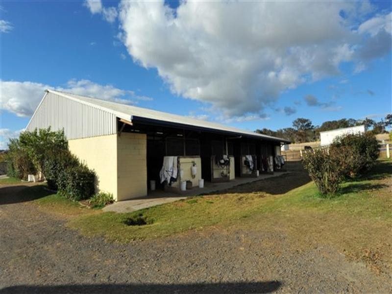 35 Euston Road, Glenvale QLD 4350