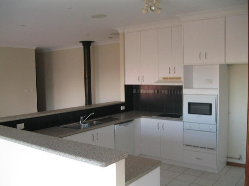 54 Bouganvillea Drive, Middle Ridge QLD 4350