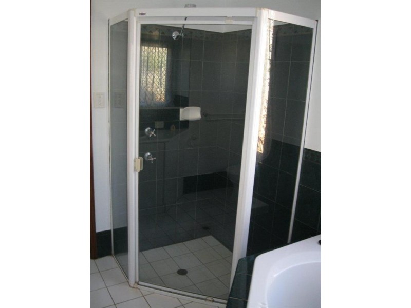 54 Bouganvillea Drive, Middle Ridge QLD 4350