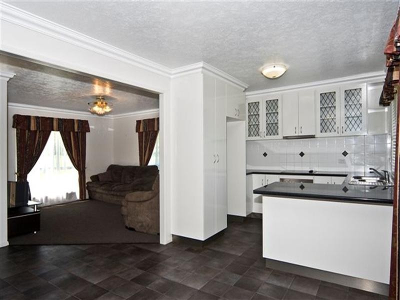 286 Hayden Street, Mount Rascal QLD 4350