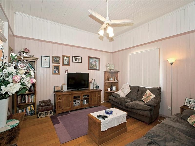 195 Taylor Street, Wilsonton QLD 4350