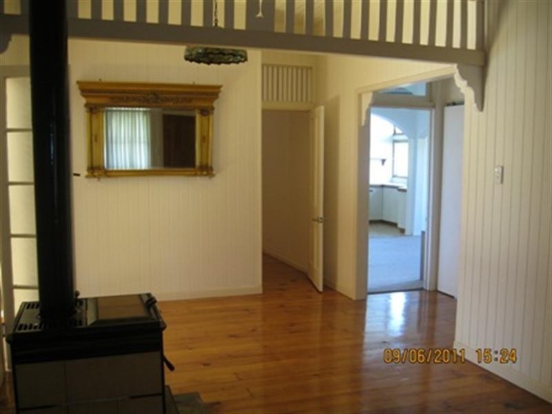 245 Herries Street, Newtown QLD 4350