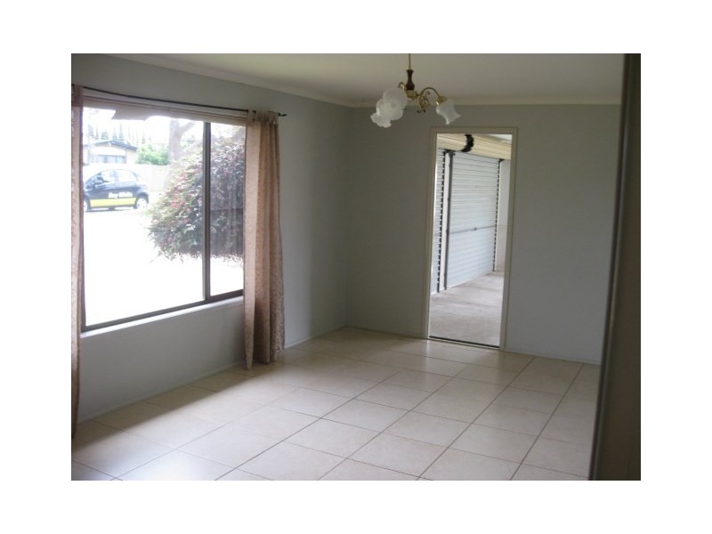 348 West Street, Kearneys Spring QLD 4350