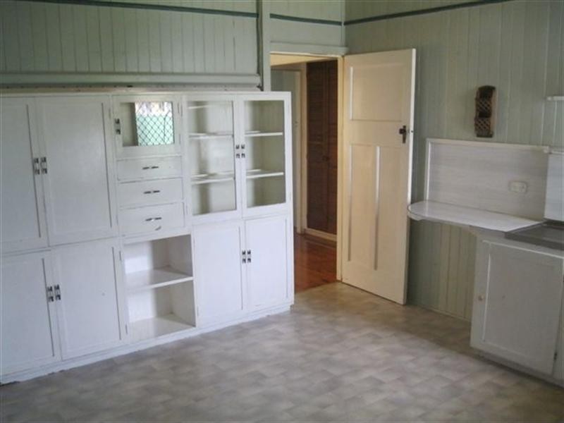 341 West Street, Harristown QLD 4350