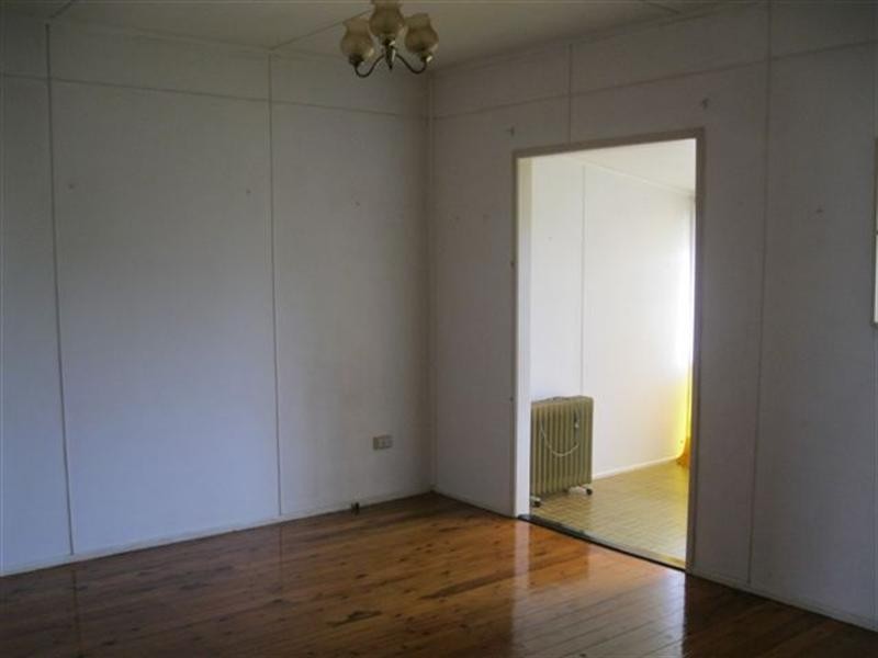 341 West Street, Harristown QLD 4350