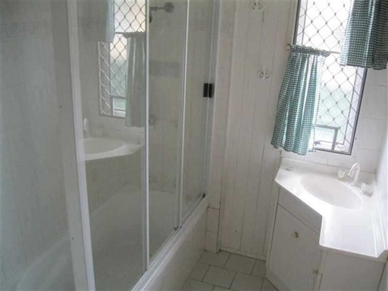 341 West Street, Harristown QLD 4350