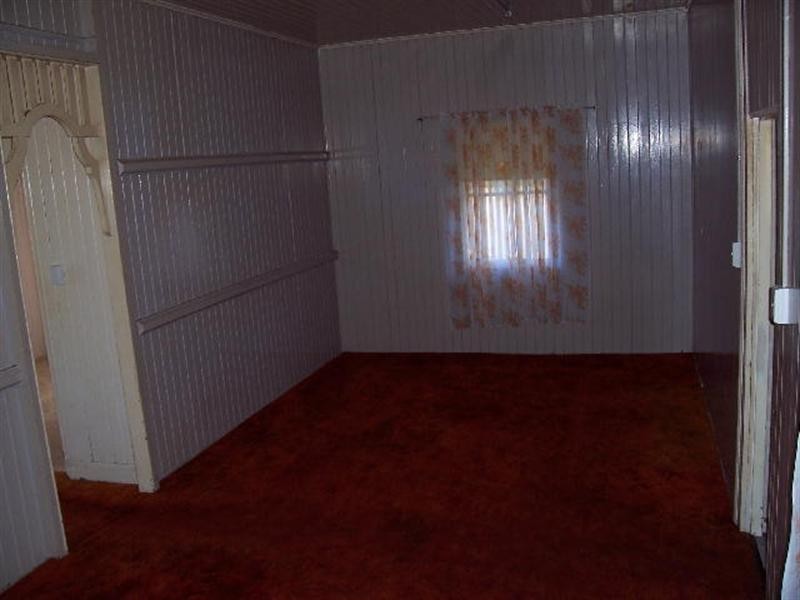 16 Gordon Street, North Toowoomba QLD 4350