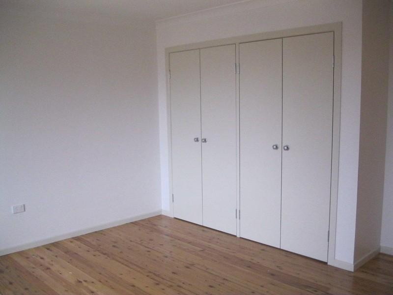 18 Loch Street, Centenary Heights QLD 4350