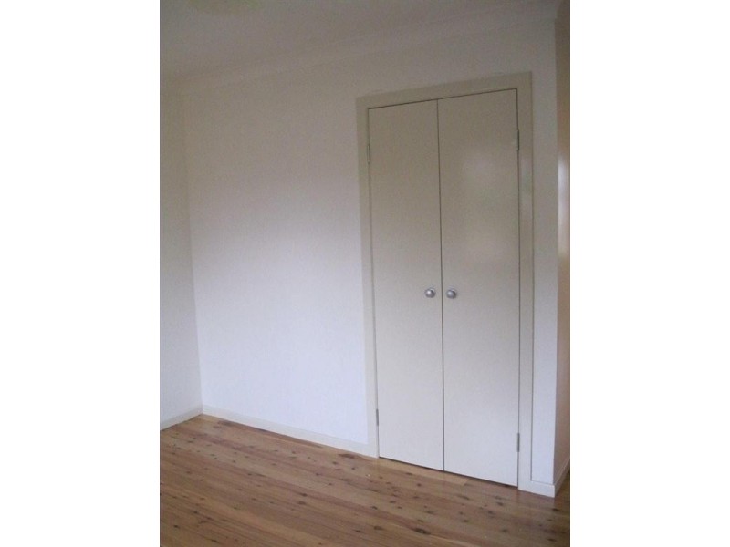 18 Loch Street, Centenary Heights QLD 4350