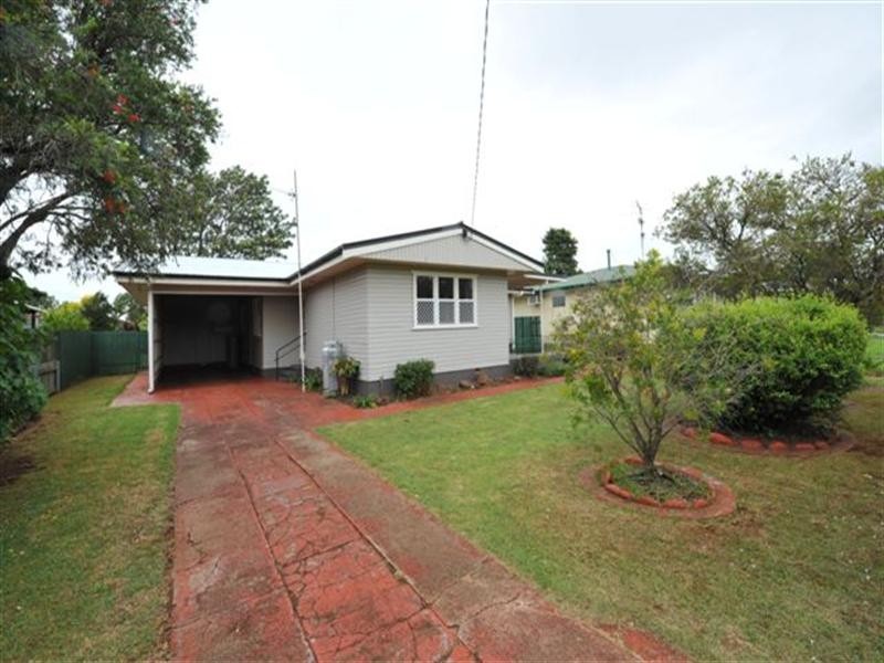 20 Tomkinson Street, Wilsonton QLD 4350