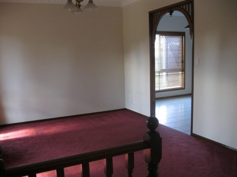 54 Bouganvillea Drive, Middle Ridge QLD 4350