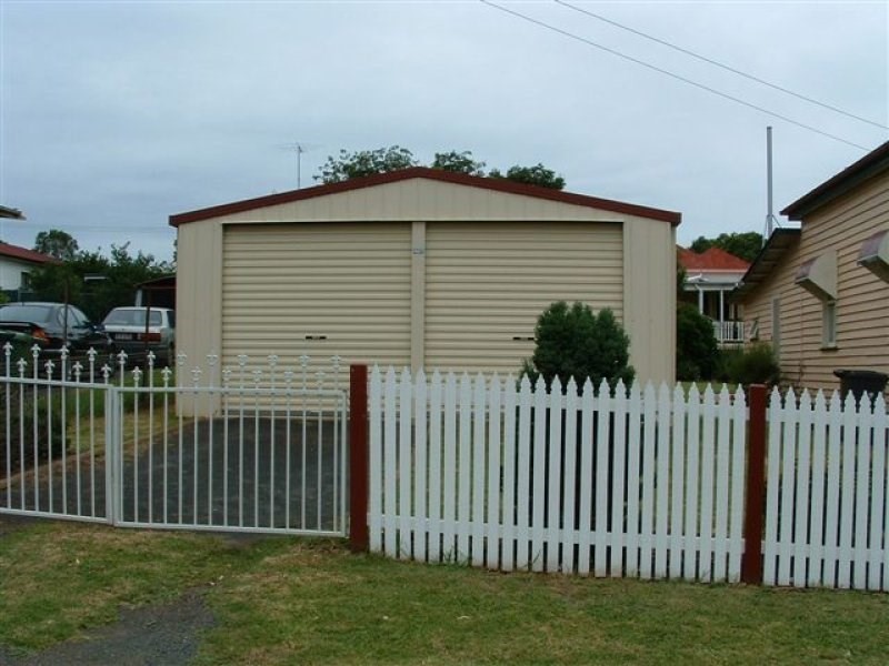 16 Kennedy Street, North Toowoomba QLD 4350