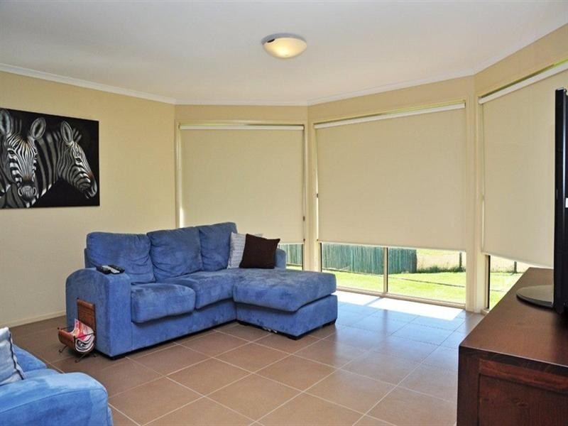 7 Sunset Drive, Glenvale QLD 4350