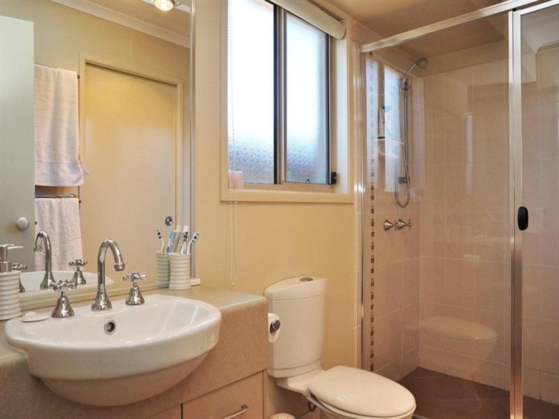 7 Sunset Drive, Glenvale QLD 4350