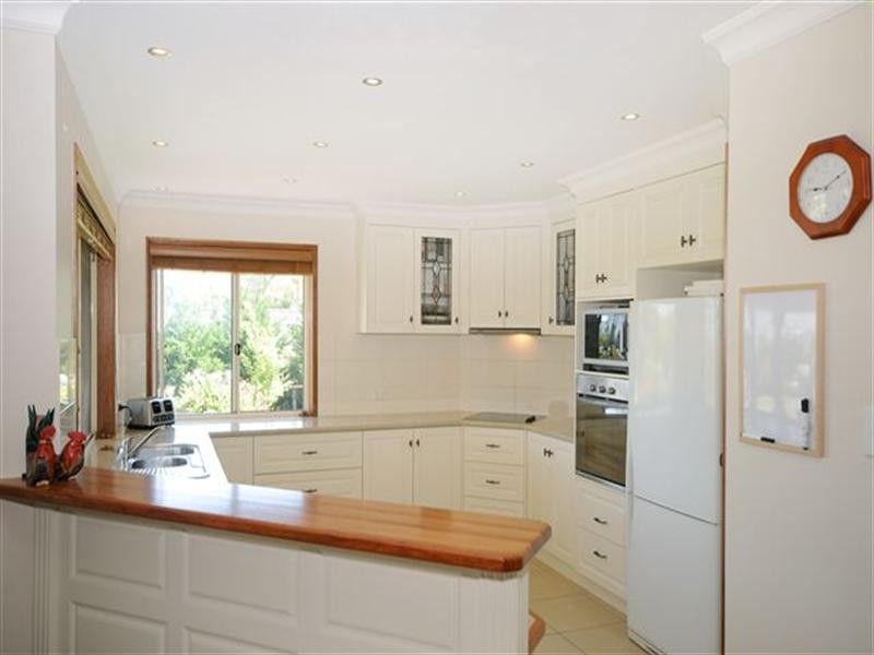 5 Lewis Drive, Meringandan West QLD 4352