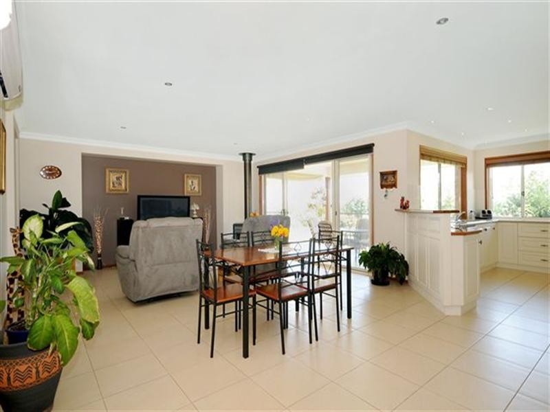 5 Lewis Drive, Meringandan West QLD 4352