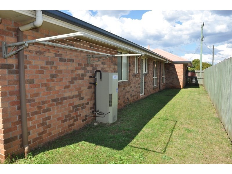 421 West Street, Darling Heights QLD 4350
