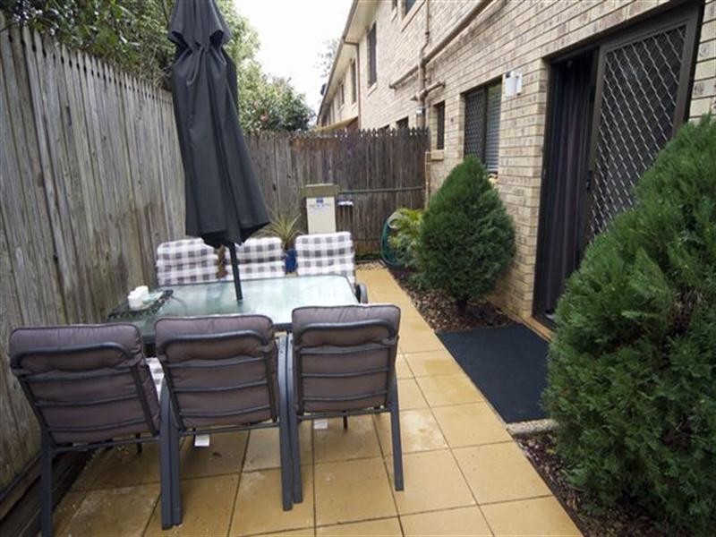 Unit 3/251 Herries Street, Newtown QLD 4350