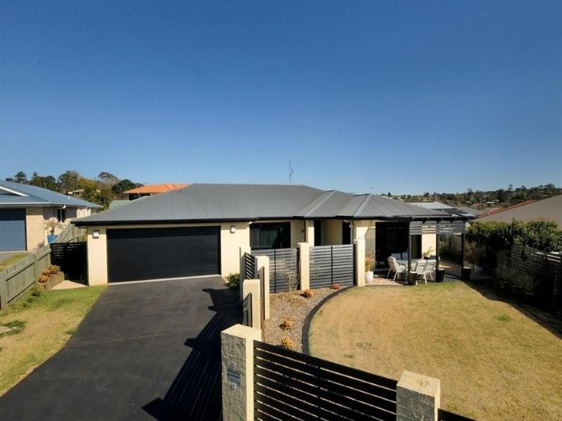 9 Kestrel Court, Rangeville QLD 4350