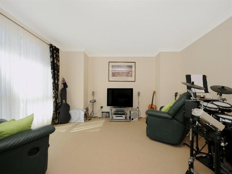 9 Kestrel Court, Rangeville QLD 4350