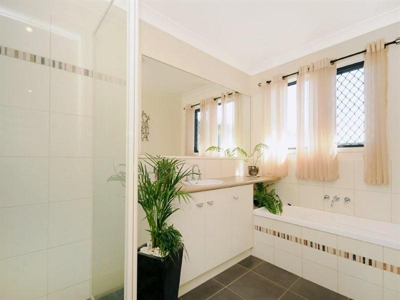 9 Kestrel Court, Rangeville QLD 4350