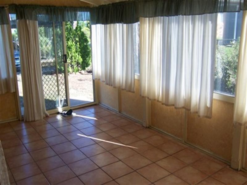 6 Lawmere Court, Kingsthorpe QLD 4400