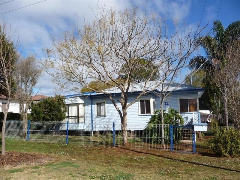 74 Long Street, Rangeville QLD 4350