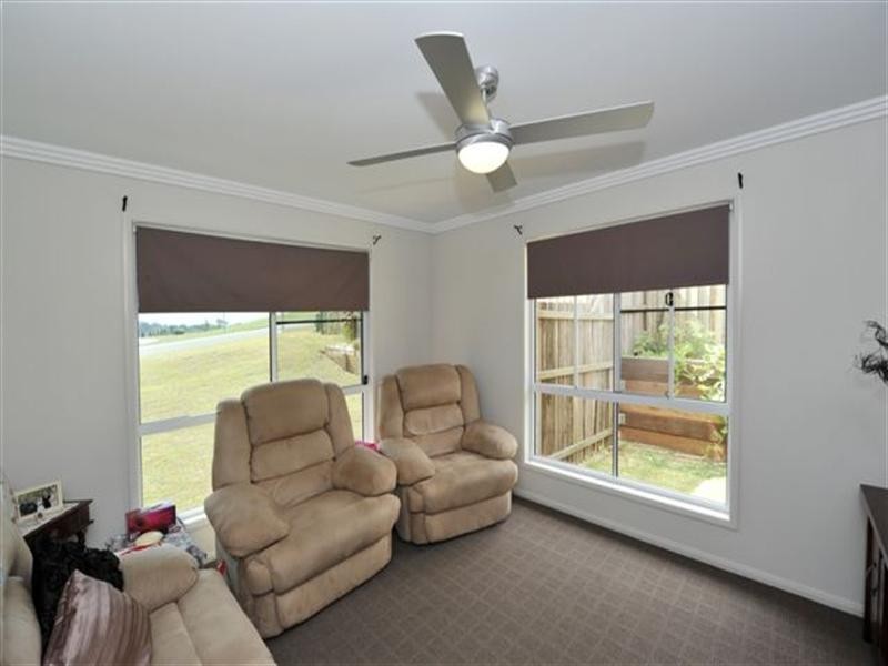 32 Elizabeth Kenny Court, Harristown QLD 4350