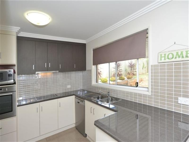 32 Elizabeth Kenny Court, Harristown QLD 4350