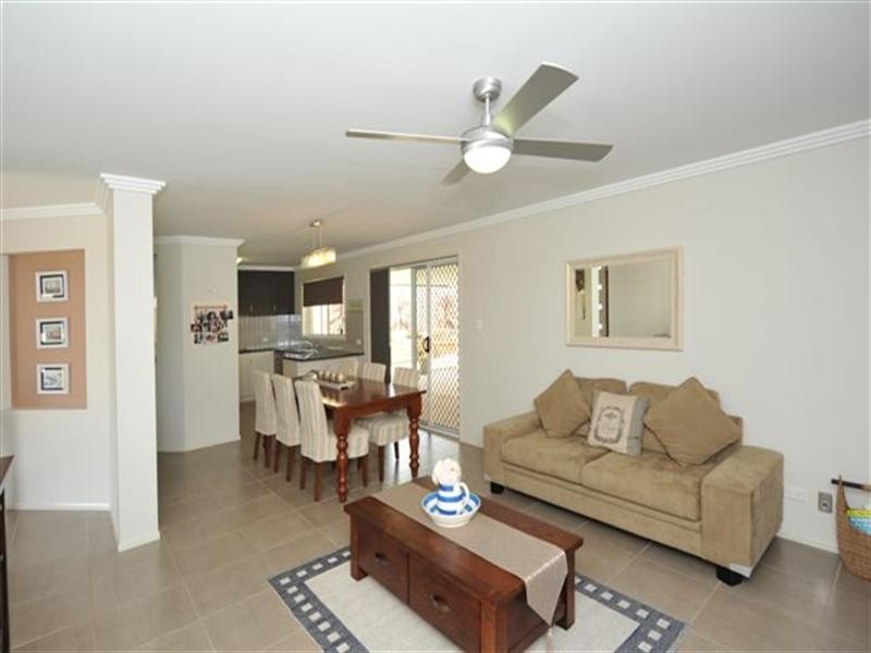 32 Elizabeth Kenny Court, Harristown QLD 4350