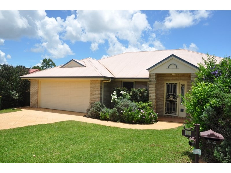 19 Chelwyn Street, Middle Ridge QLD 4350