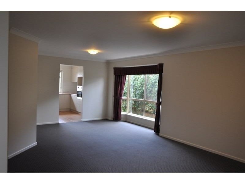 19 Chelwyn Street, Middle Ridge QLD 4350