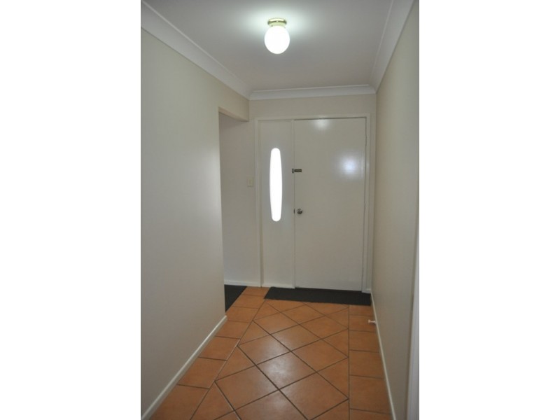 19 Chelwyn Street, Middle Ridge QLD 4350