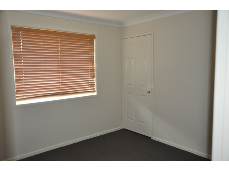 19 Chelwyn Street, Middle Ridge QLD 4350