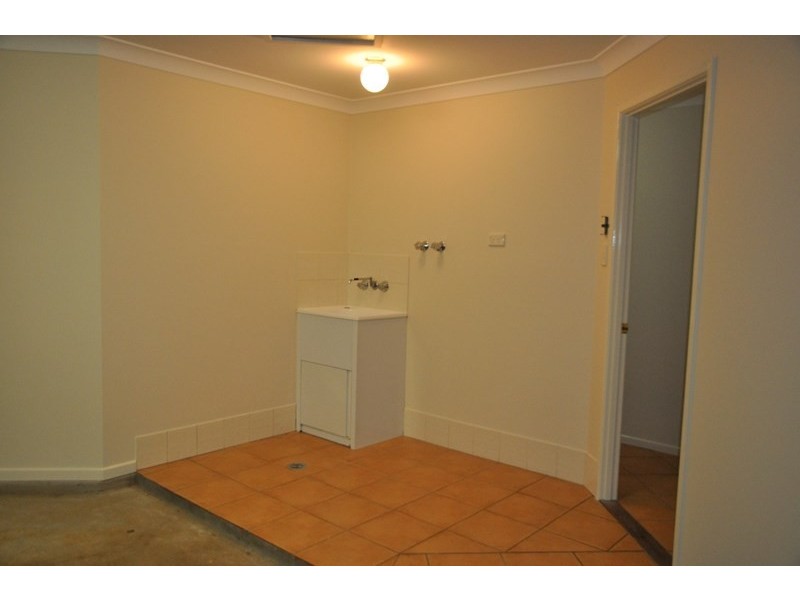 19 Chelwyn Street, Middle Ridge QLD 4350