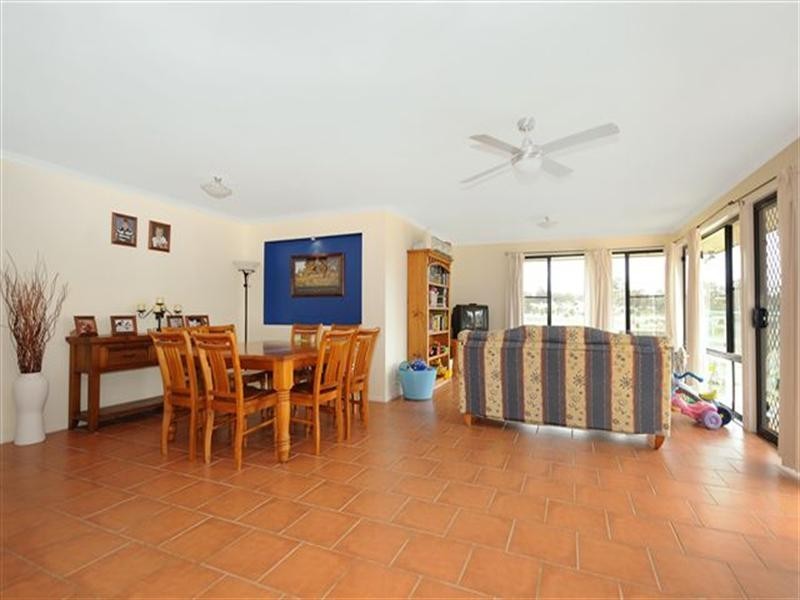 5 Clifford Street, Meringandan West QLD 4352