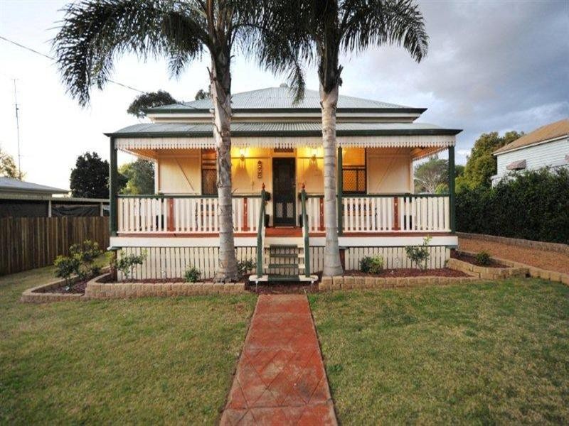 3 McCook Street, South Toowoomba QLD 4350