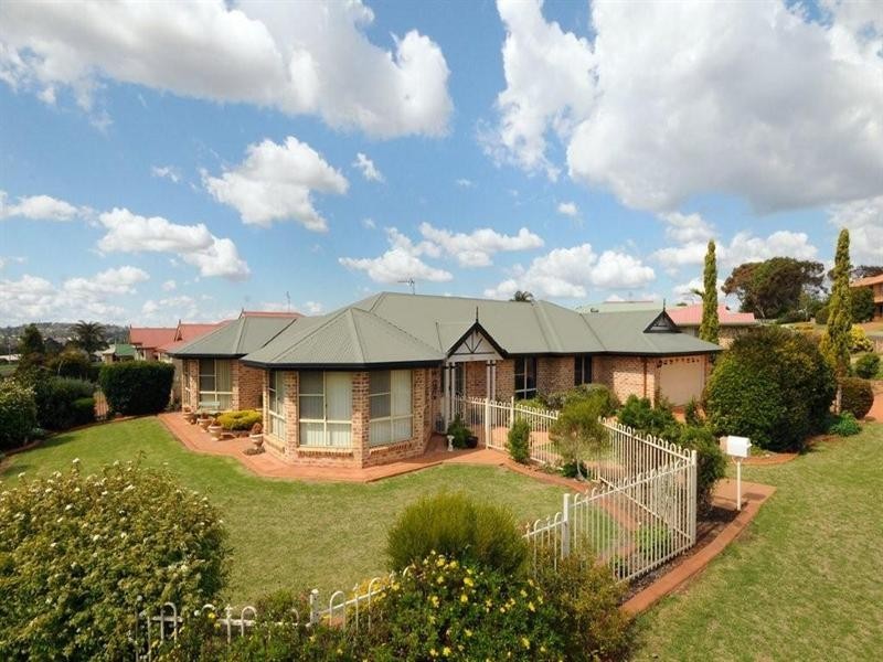 23 Carnation Court, Middle Ridge QLD 4350