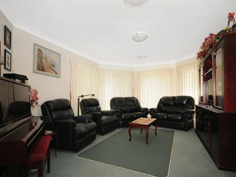 23 Carnation Court, Middle Ridge QLD 4350