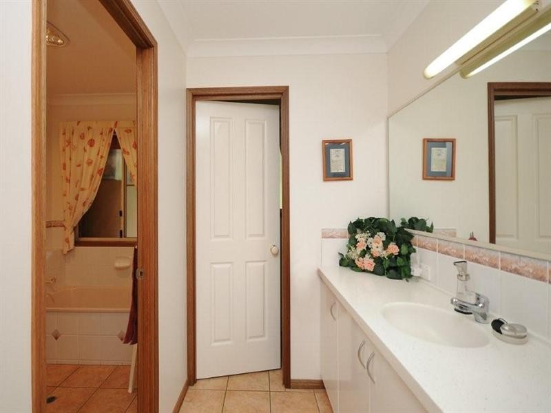 23 Carnation Court, Middle Ridge QLD 4350