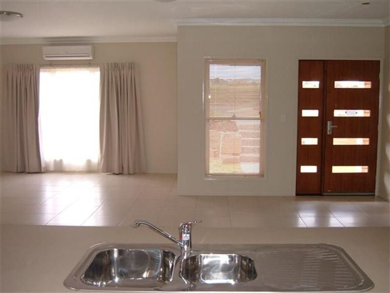 1/11 Highgrove Drive, Highfields QLD 4352