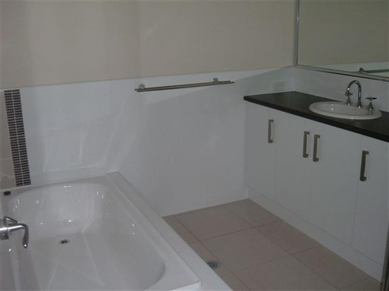 1/11 Highgrove Drive, Highfields QLD 4352